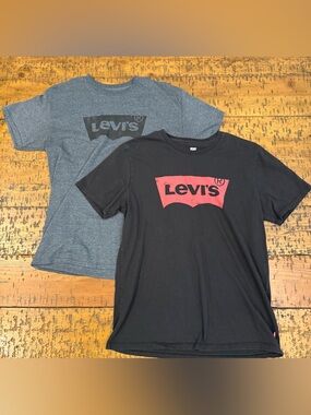 Levi's Black Tee with Red Logo & Heather Gray Levi's Logo Tee